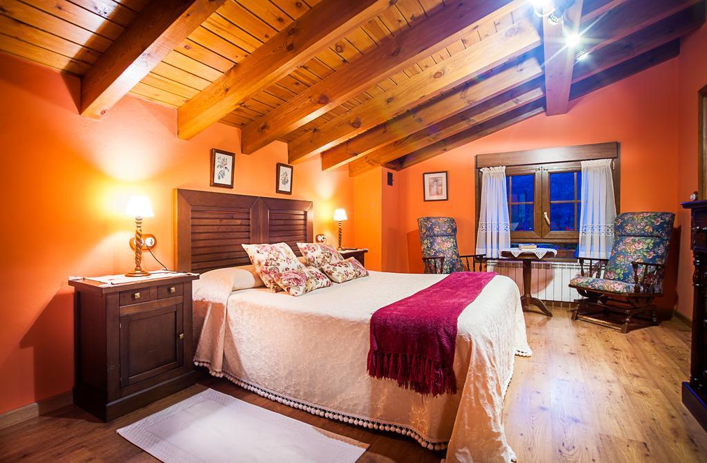 Pensjonat Casa De Aldea Riosol Onís Zewnętrze zdjęcie